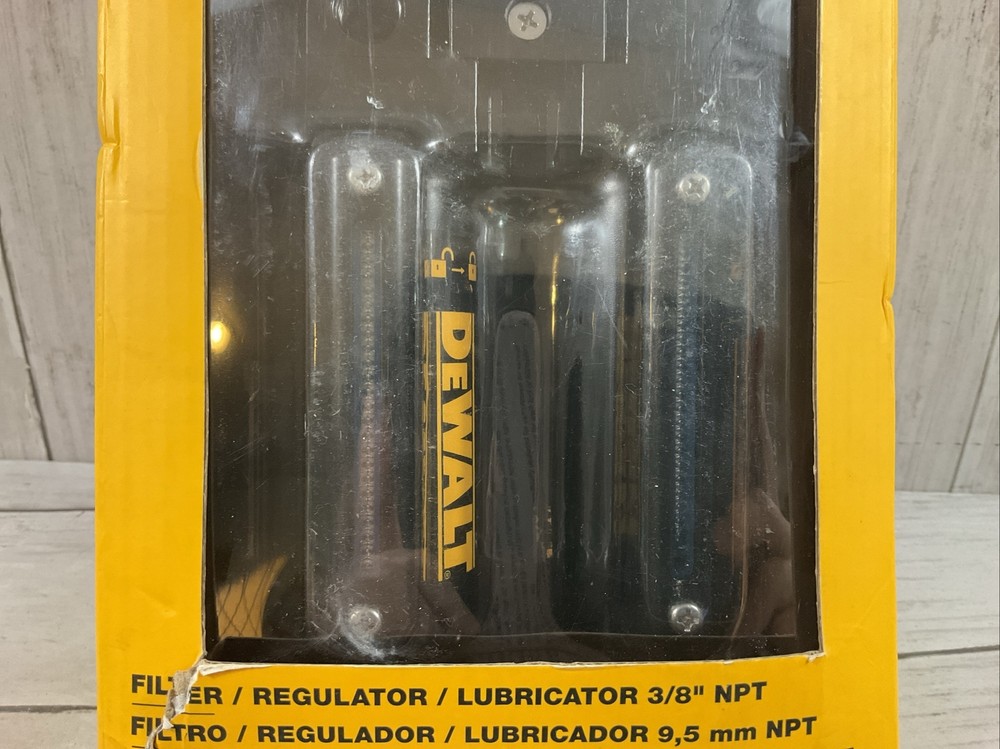 DEWALT 3/8" NPT Filter Regulator Lubricator DXCM019-0352