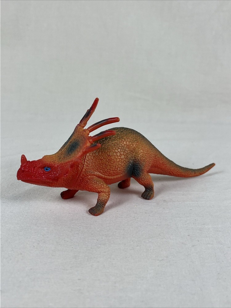 Protoceratops Dinosaur Figure (7” x 3”)