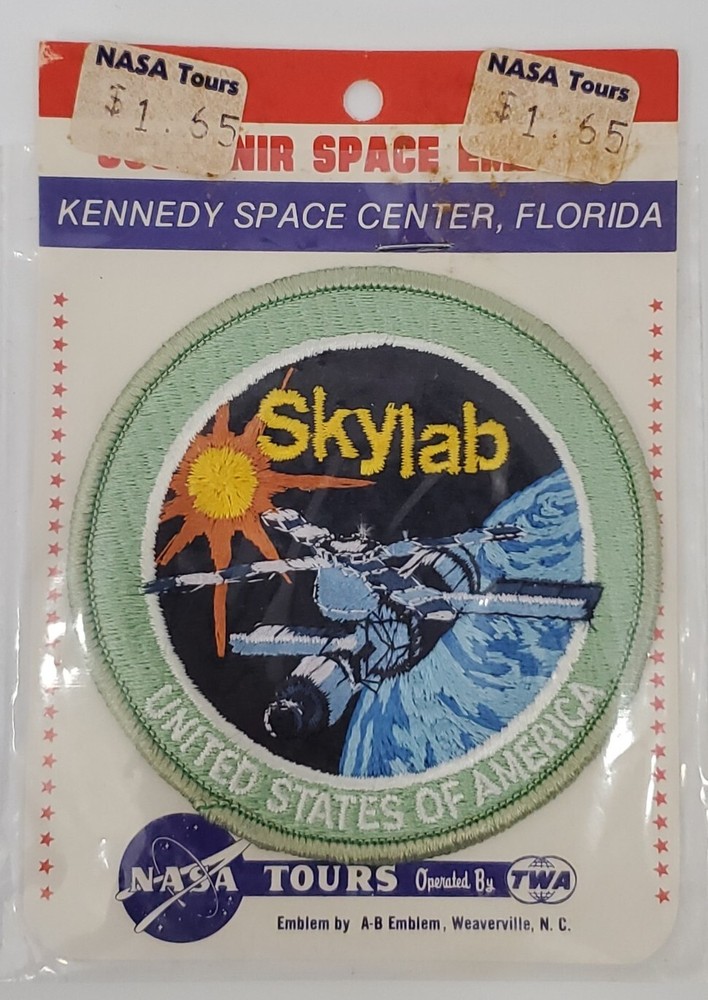 VINTAGE NASA SKYLAB  4" PATCH - NEW IN PACKAGING!