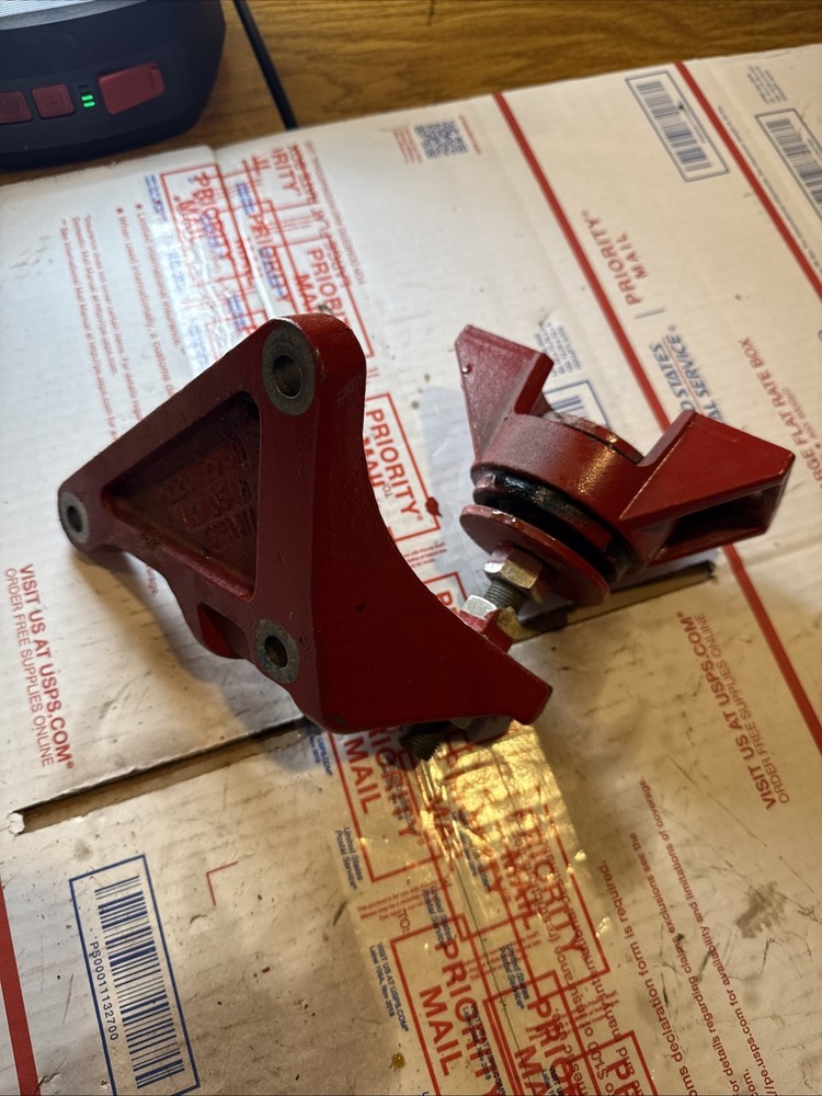 2019 Volvo Penta 6.2 engine mount 22012960