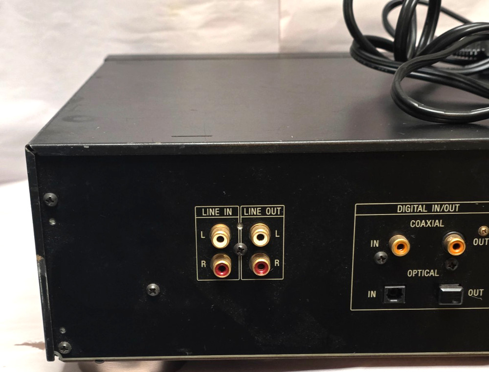 SONY DTC-700 Digital Audio Tape Deck