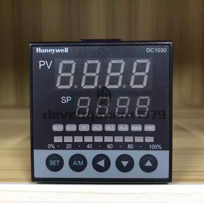 new HONEYWELL DC1030CR-102000-E Temperature Controller #AT