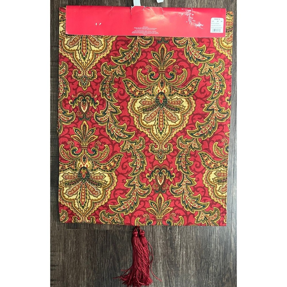 St. Nicholas Square LaScala Table Runner 72" NWT