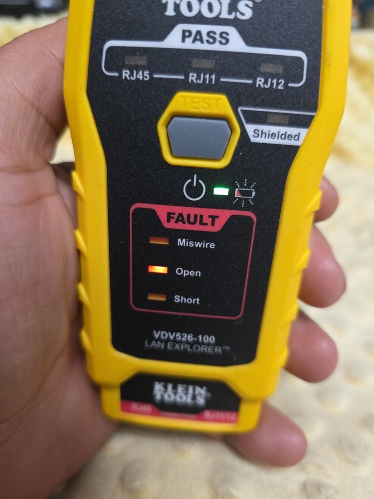 Klein Tools VDV526-100 Network LAN Cable Tester, VDV Tester, LAN Explorer