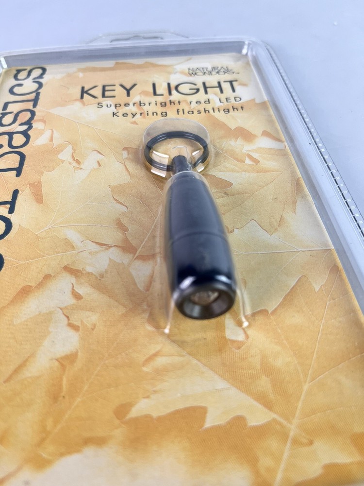 Key Light Superbright red LED Keyring Flashlight NATURAL WONDERS