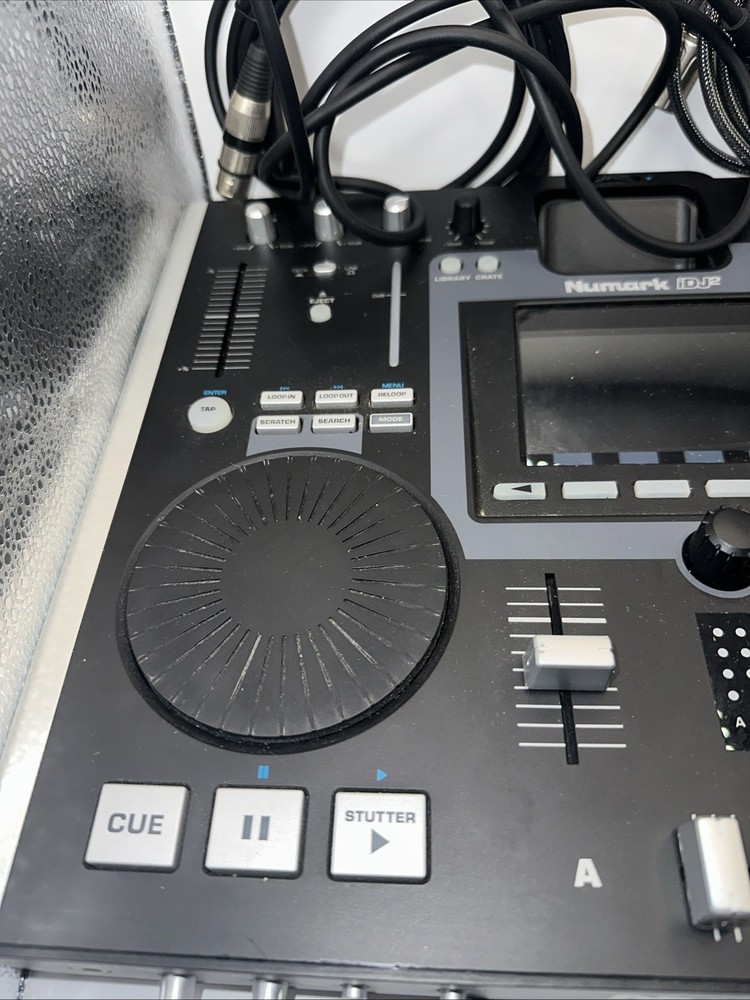 Numark iDJ2 DJ Mixing Console Compatible with iPod Mobile DJ System - TESTED