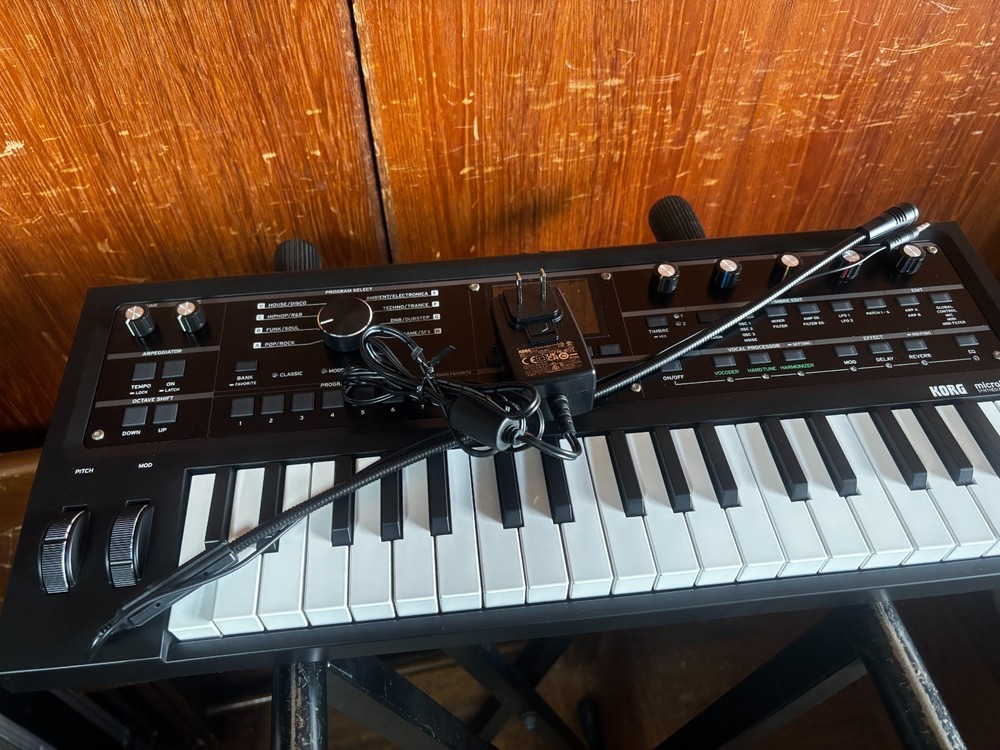 Korg MicroKORG 2 MBK 37-Key Synthesizer/Vocoder limited edition Metallic Black