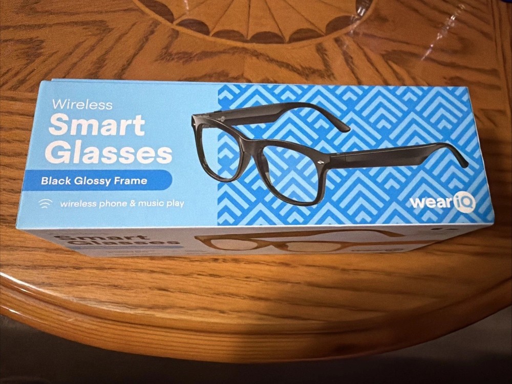 NIB WeariQ Blue Light Blocking Bluetooth Smart Glasses –Black Glossy IOS/Android