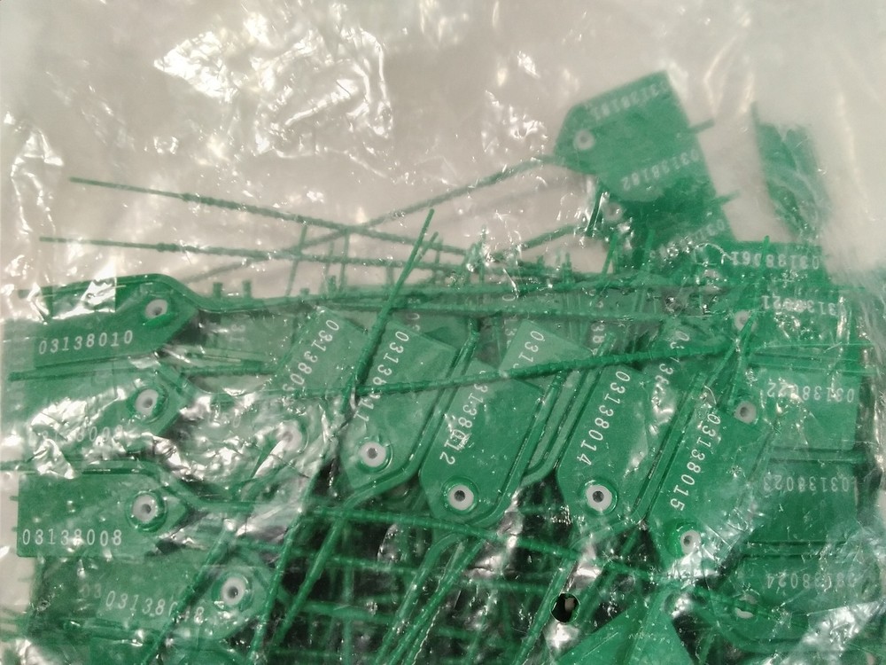 Cambridge 100 Green Numbered Security Seals Tamper Evident Plastic Seals