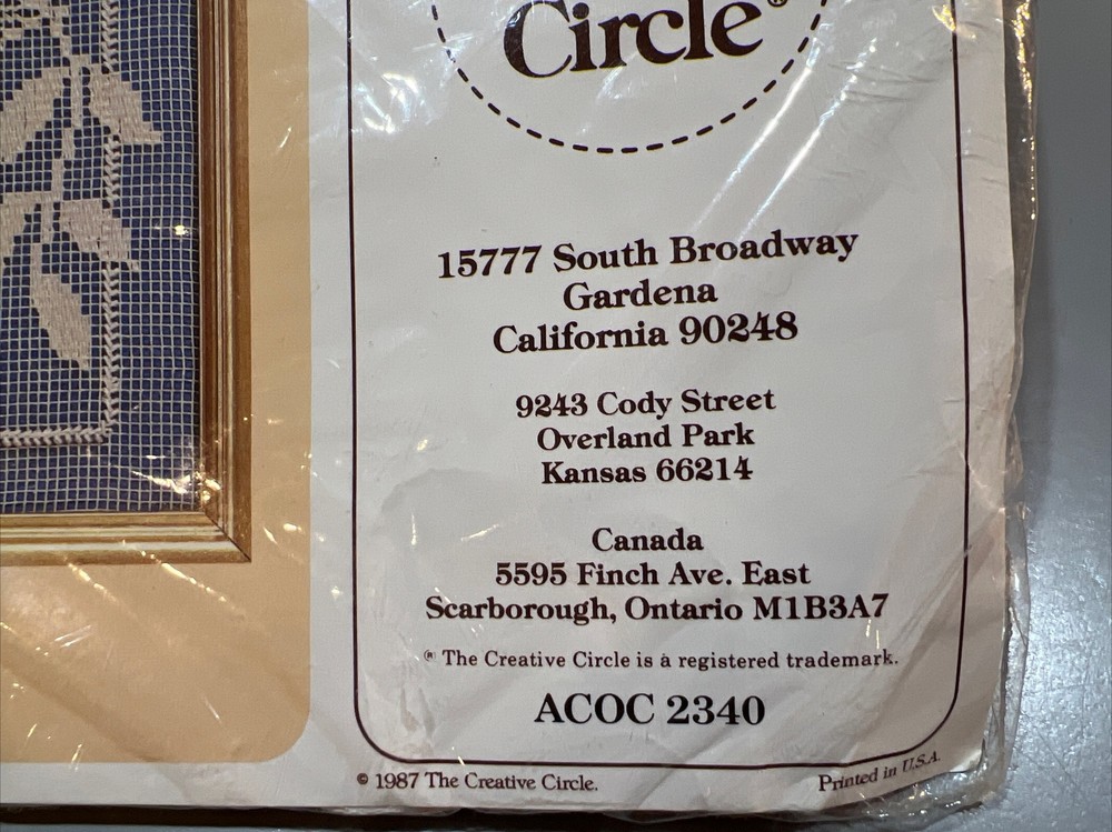1987 Unopened Creative Circle Kit #2340 Peace On Earth