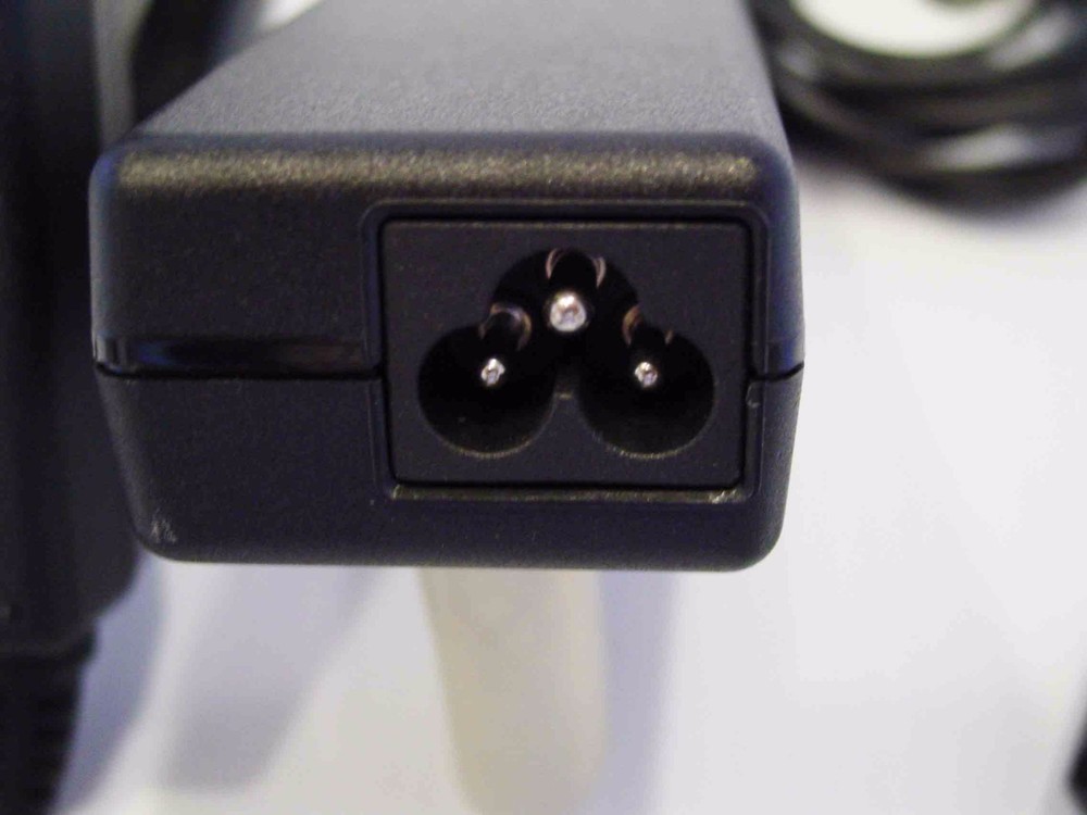 DELTA ADP-65HB BB Switching Power Supply