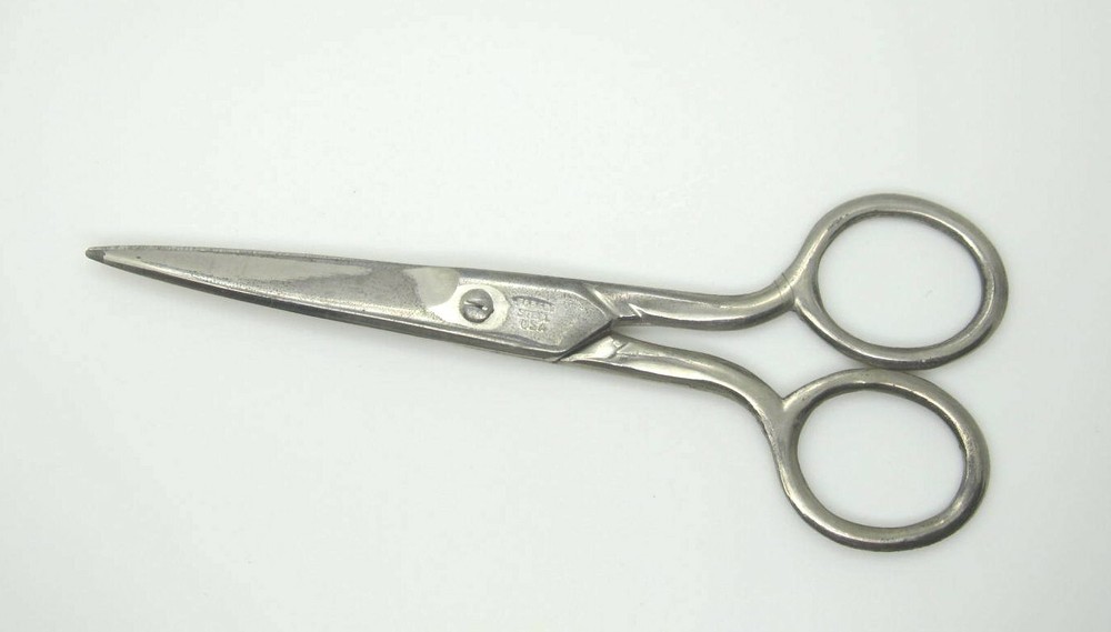 Vintage Forged Steel 5" Scissor 80-5