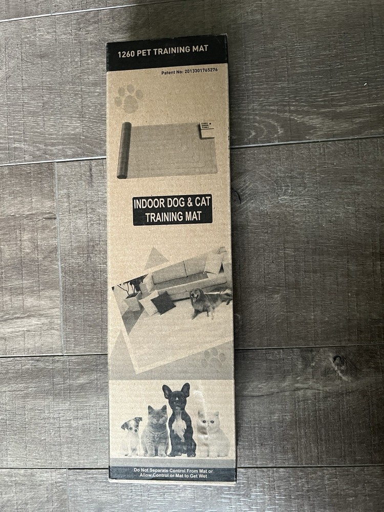 Indie Dog & Cat Training Mat. Size: 12/60