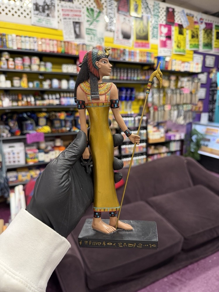 Isis Ra Statue