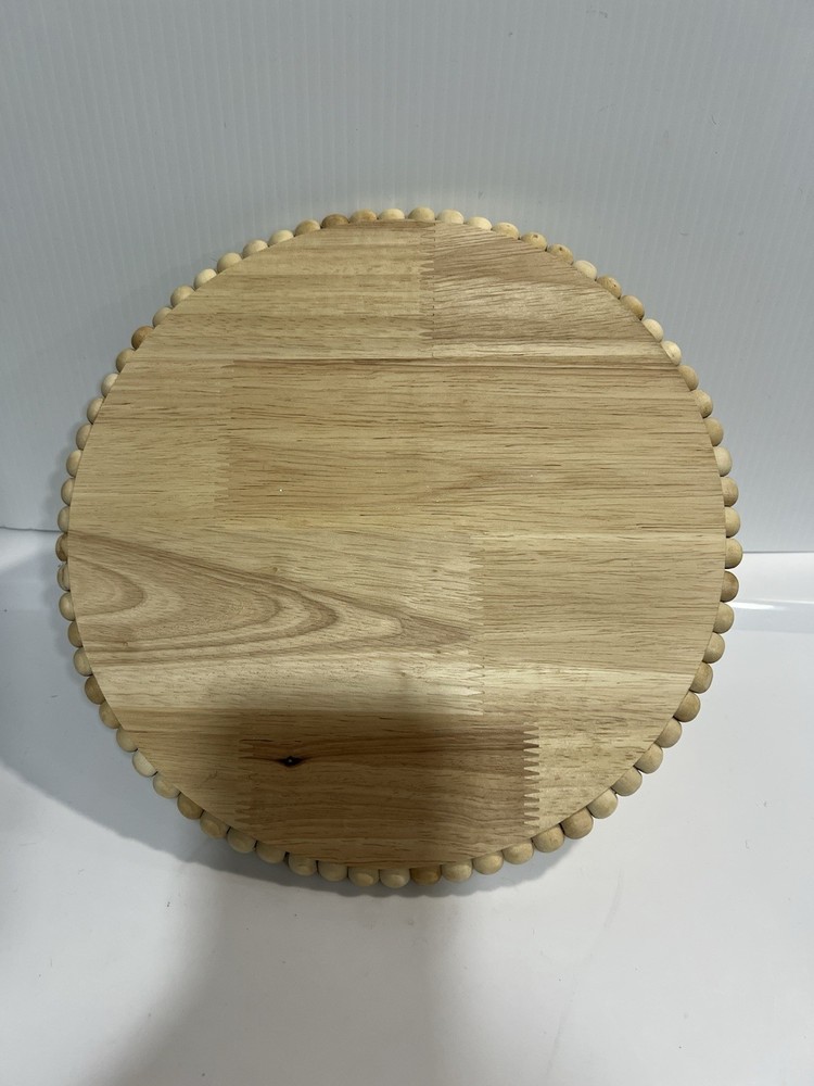 Round wooden cake stand