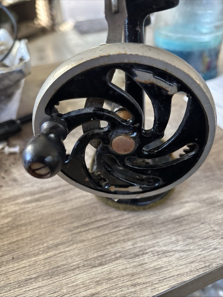 Singer Sewing Machine