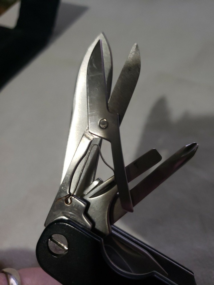 Northwest Territories Multi Tool With Bag