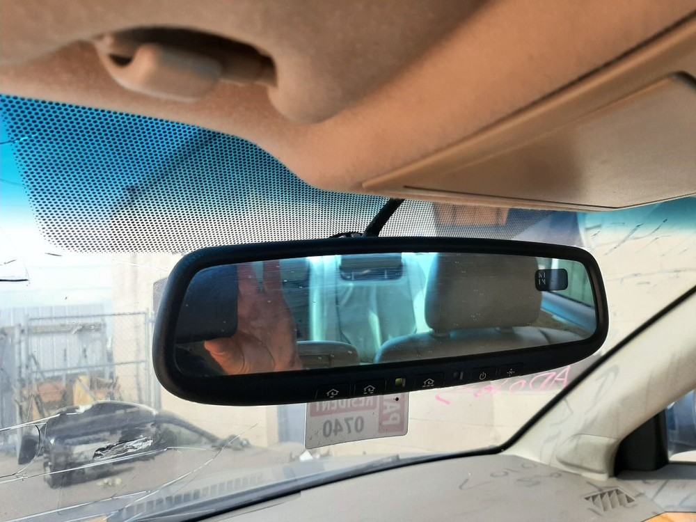 AVALON 2007 High Mounted Stop Light 1040465