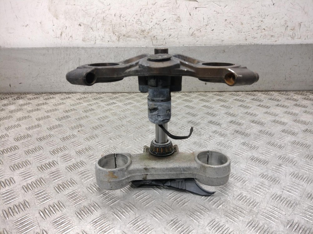 2006 APRILIA RS125  YOKE SET