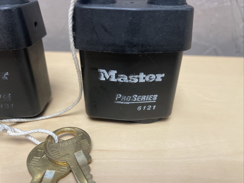 Master Pro series 6121 keyed the same padlocks set of 2, Same Keys