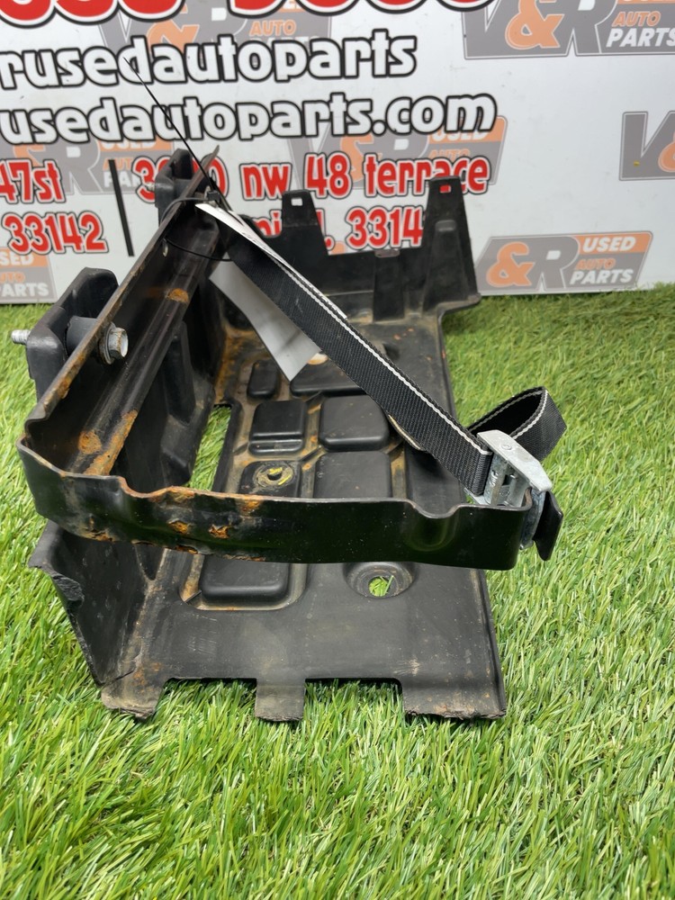 ✅ 2021 DODGE CHALLENGER Battery Tray OEM