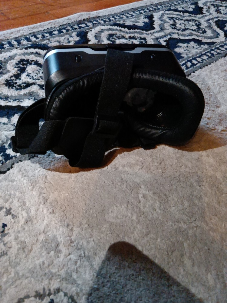 virtual reality glasses