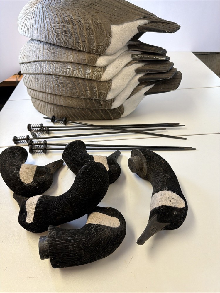 6 Canada  Goose Shell Decoys With Avery Mesh Bag Backpack