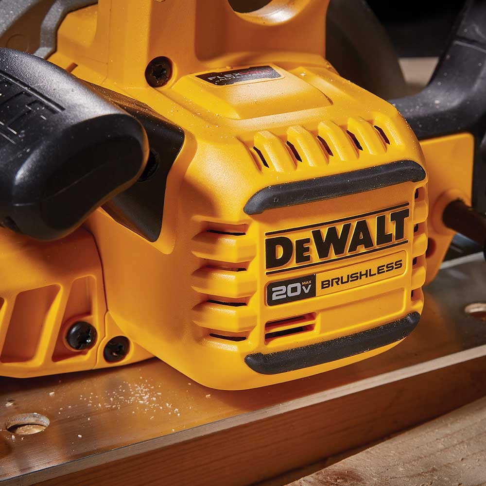 DeWALT DCS573B 20V MAX FLEXVOLT 7-1/4" Cordless Circular Saw - Bare Tool