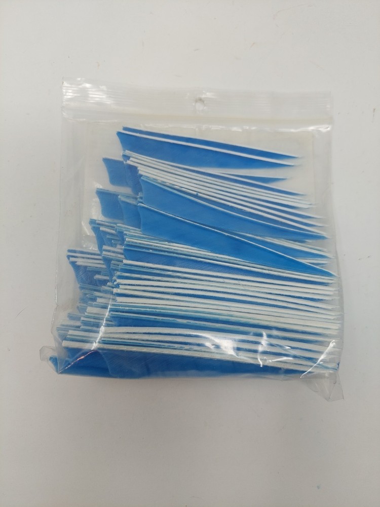 100 Pack Gateway Feathers 4" Right Wing: Shield Sky Blue 400RSSBL-100
