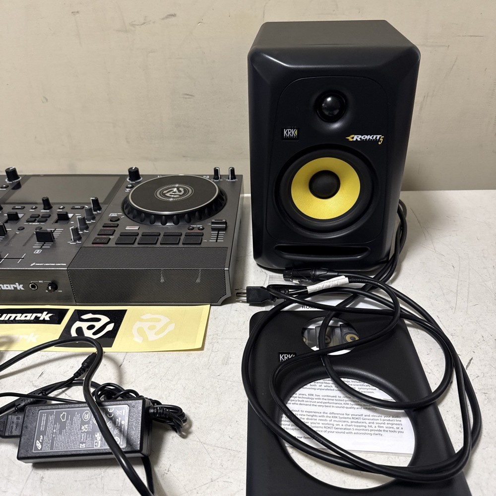 Numark Mixstream Pro Go Battery Powered Standalone Control + Speaker, Headphones