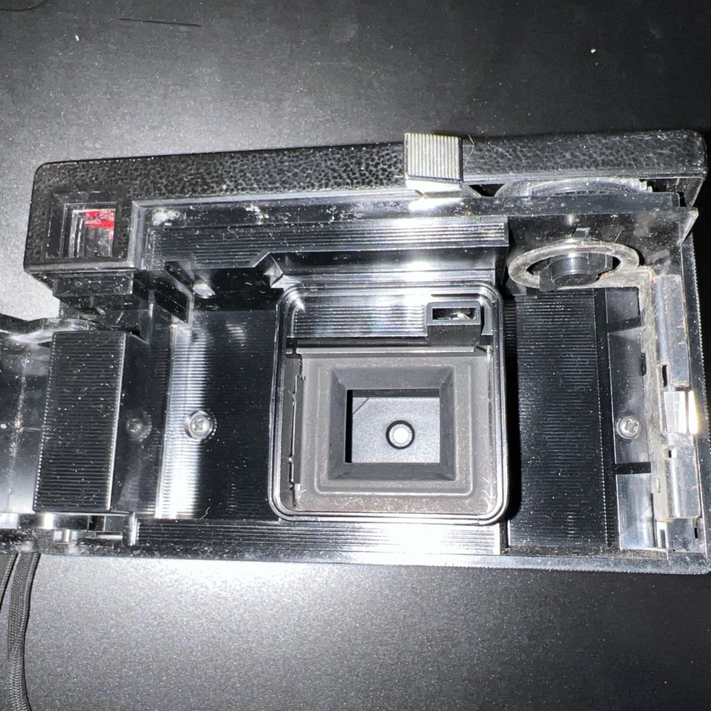 Kodak Instamatic X 15 camera winds and Shutter Works