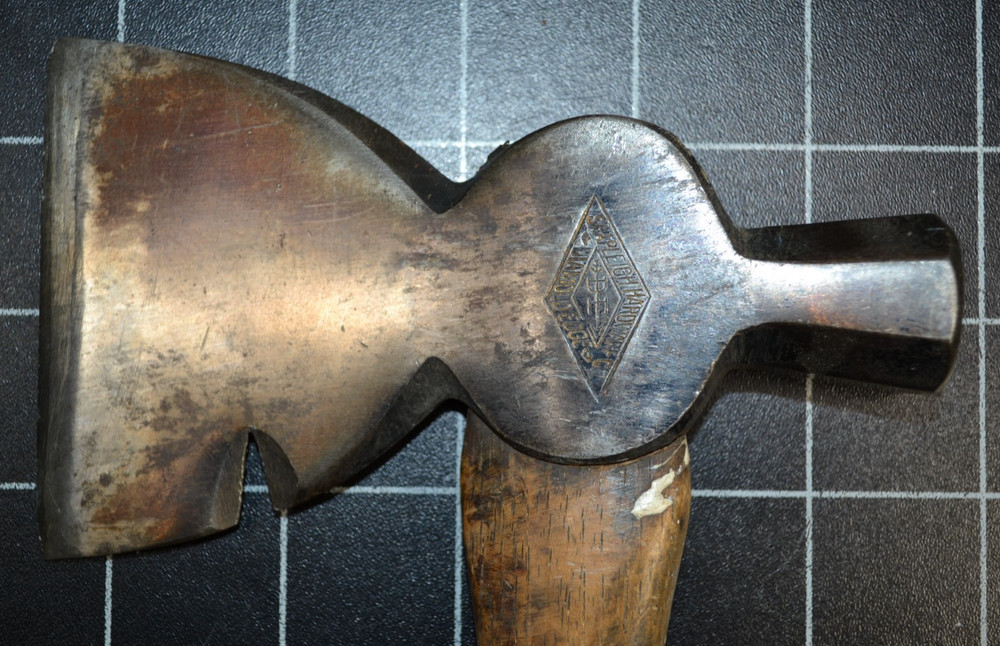 SHAPLEIGHS DIAMOND EDGE - HALF HATCHET - NICE LOGO ON HANDLE - ALL ORIGINAL