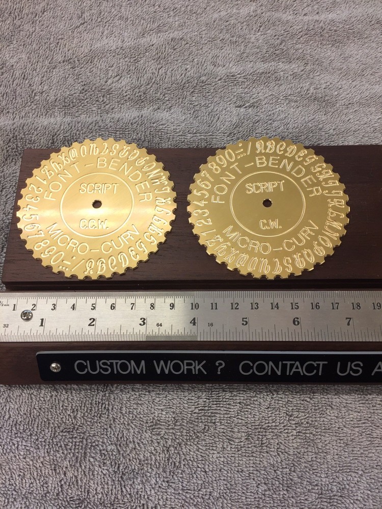SET OF 2 CIRCULAR UPPER CASE SCRIPT FONT DISKS FOR MICRO CURV FOR NEW HERMES