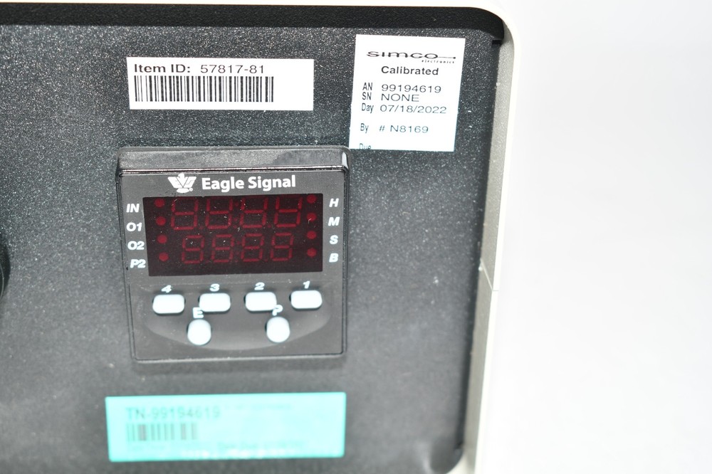 Eagle Signal B506-7001 PLC Timer Module With Enclosure Pushbutton Switch Plug