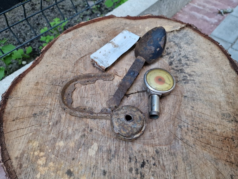 WW2 Accessories from the German bunker relic.