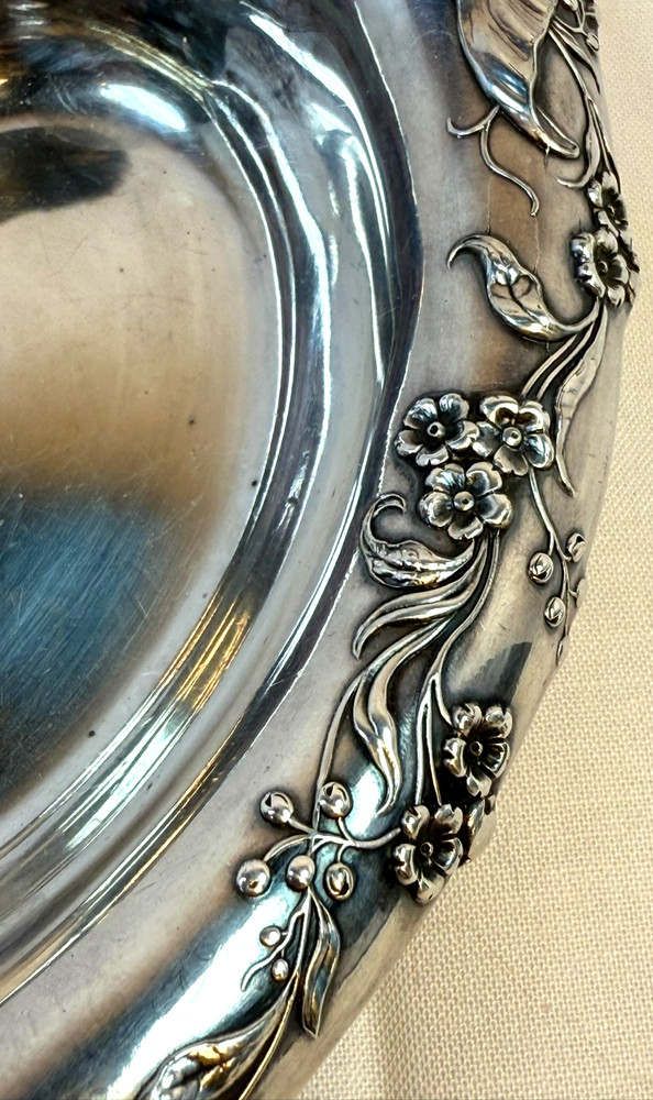 Reed & Barton 230 Heart Shaped Silverplate Snack Nut Dish Tray