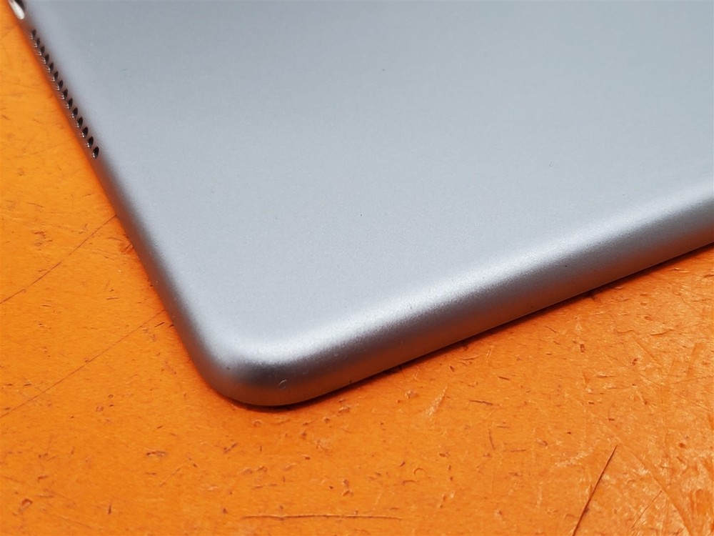 ⭐️⭐️⭐️⭐️⭐️ **DEFECTIVE** Apple iPad Air 2 A1566 9.7" Silver