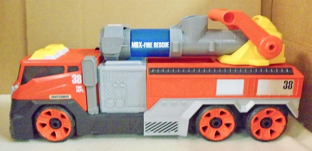 MATCHBOX SUPER-BLAST FIRE TRUCK (K)
