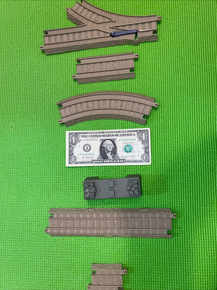 Thomas & Friends TrackMaster Motorized Railway Ultimate Track 2013 Pack Pieces
