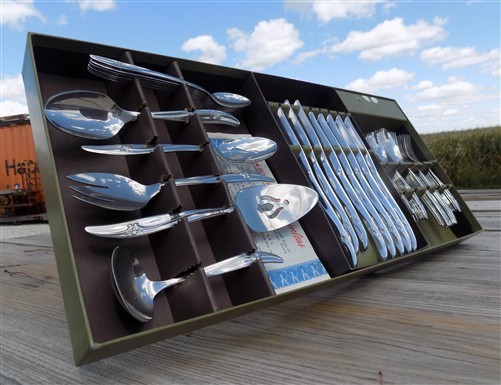 Rogers & Bro, Stainless Silverware, Set 61 Pieces, Caprice Flatware Tableware