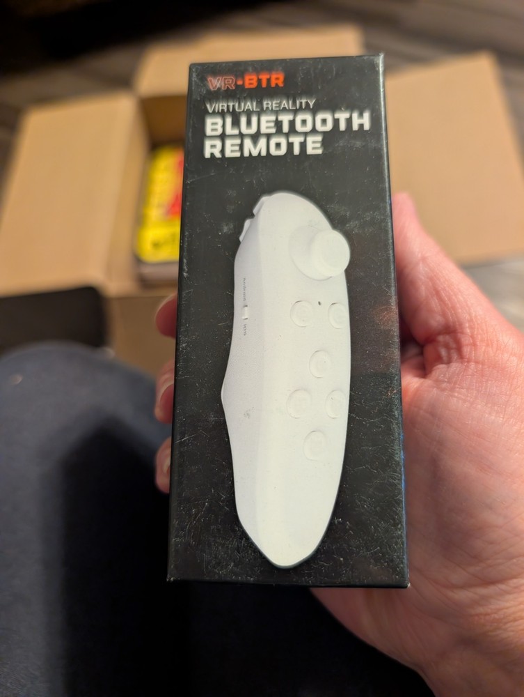 VR-BTR Virtual Reality Bluetooth Remote Controller White for Android/iOS