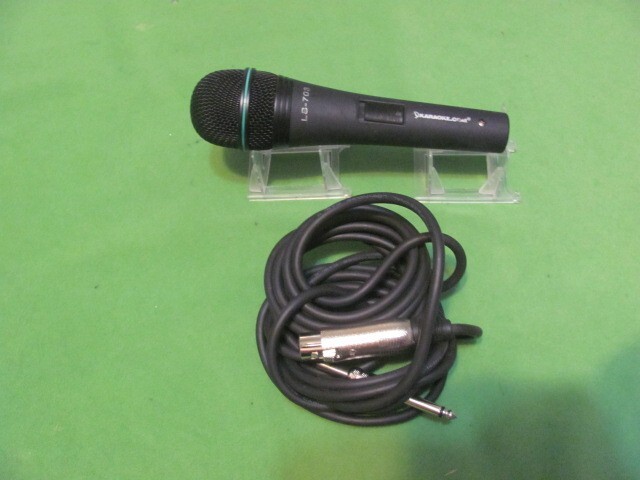 Karaoke.com Karaoke XLR Microphone Mic LS-703 with Connecting Cable Wire