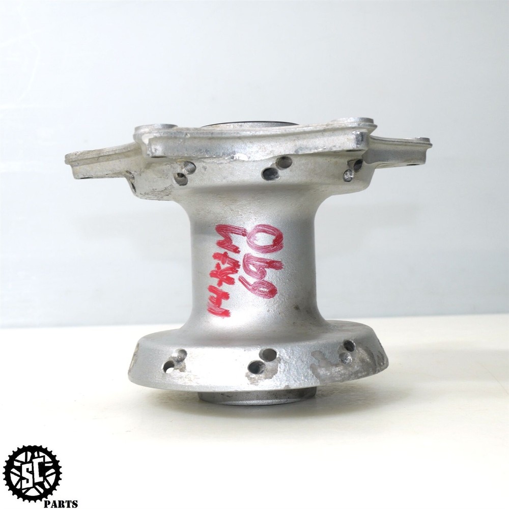 14-18 KTM 690 ENDURO R FRONT WHEEL HUB
