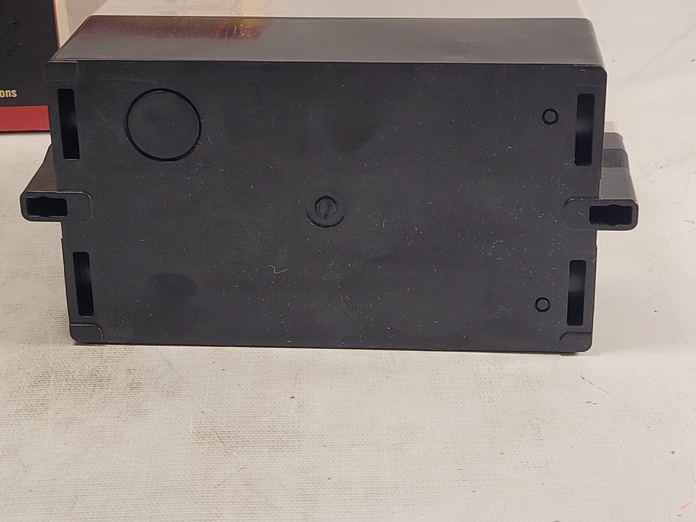Shop Fox Single-Phase 220V 2 HP Magnetic Switch D4138