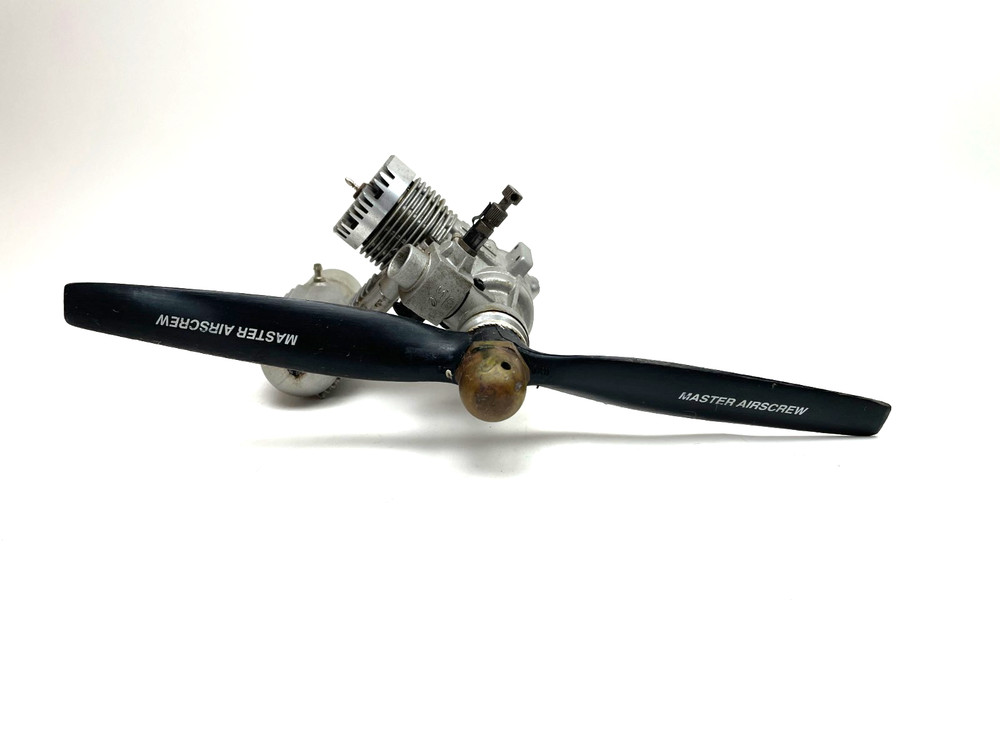 OS Engines Max 40 SF Nitro RC Airplane Engine with Muffler Untested