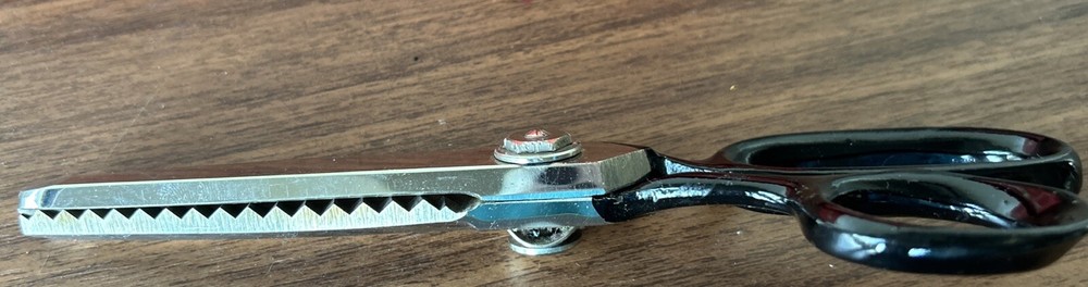 Pinking Shears Made in British Zone Germany E11