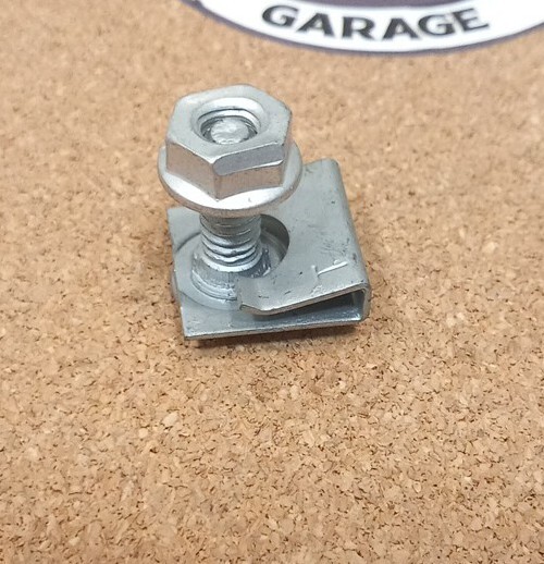 Harley Davidson Bolt, Retainer HD 8175