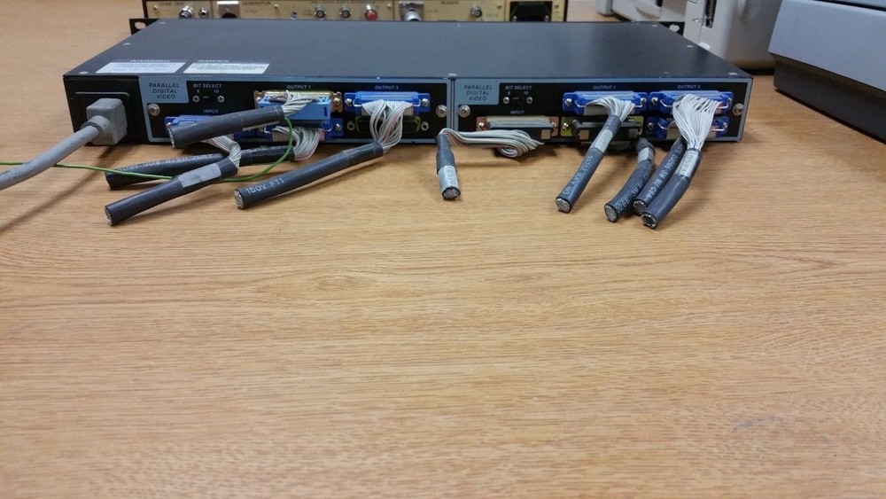 Ampex DCT 710i Parallel Digital Signal Distributor