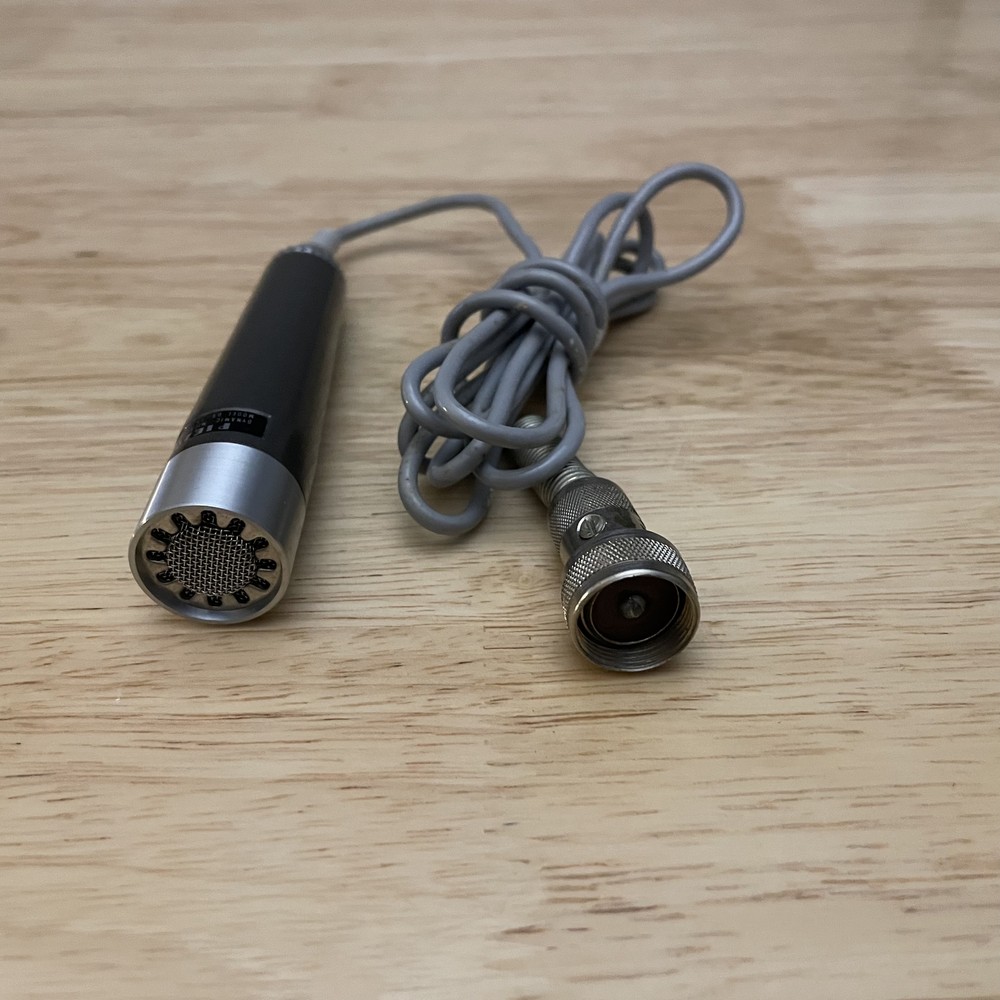 Vintage Dynamic Microphone Model DX75 Piezo. In Original Box - Not Working