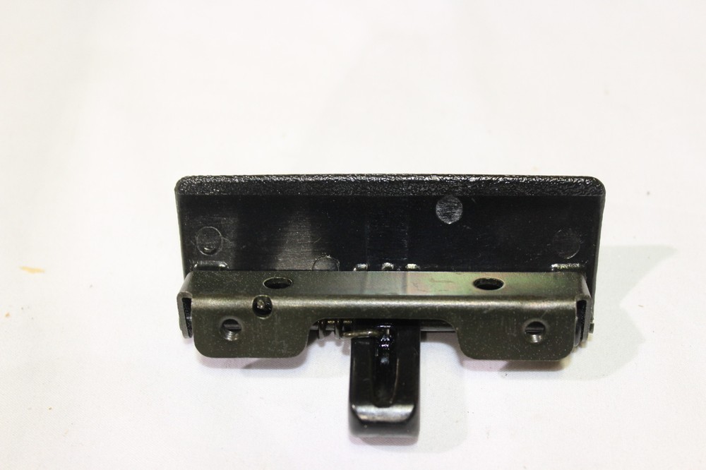 Glove box lock for BMW 6 series E-24